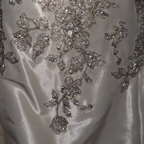 NEW - 12 - Wedding Dress - French Taffeta, Ivory/Vienna Cream - Maggie Sottero - Picture 6 of 16